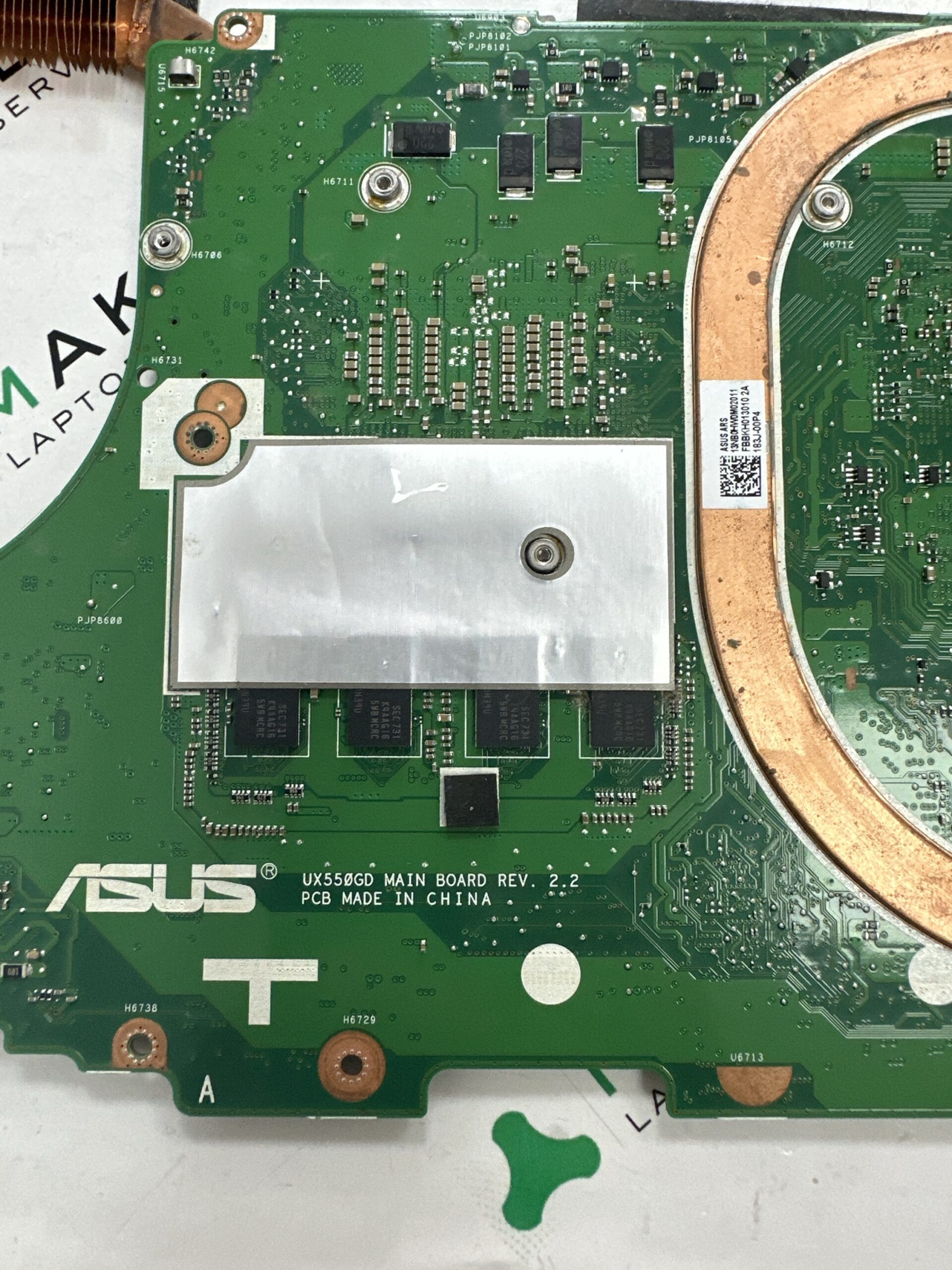 ASUS Zenbook UX550GD UX550GEX UX550GE UX550G I7 -8 GTX1050Ti - Görsel 2