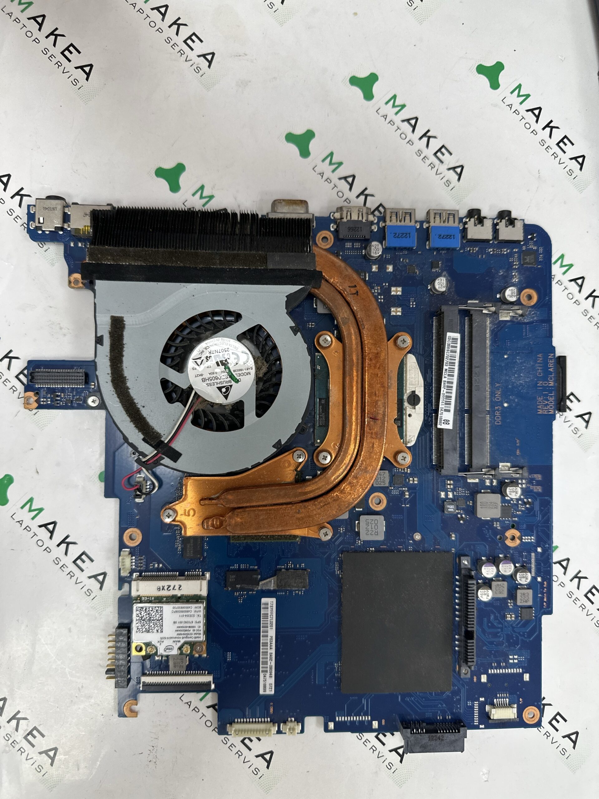 SAMSUNG BA41-01898A MCLAREN V1 NP550P i7-3